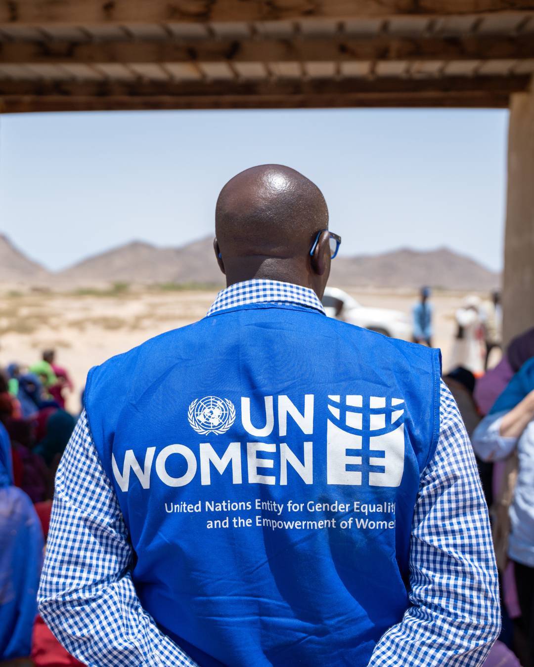 Community members in Piramit village, Tokar region of Red Sea state. UN Women Sudan's economic empowerment programme, supported by SIDA, gave the women of Piramit 600 goats in a livelihoods programme. The goats have multiplied and the milk they produce has improved the health and nutrition of families in the village. (Photo: UN Women/Ekram Hamad Fadlalla)